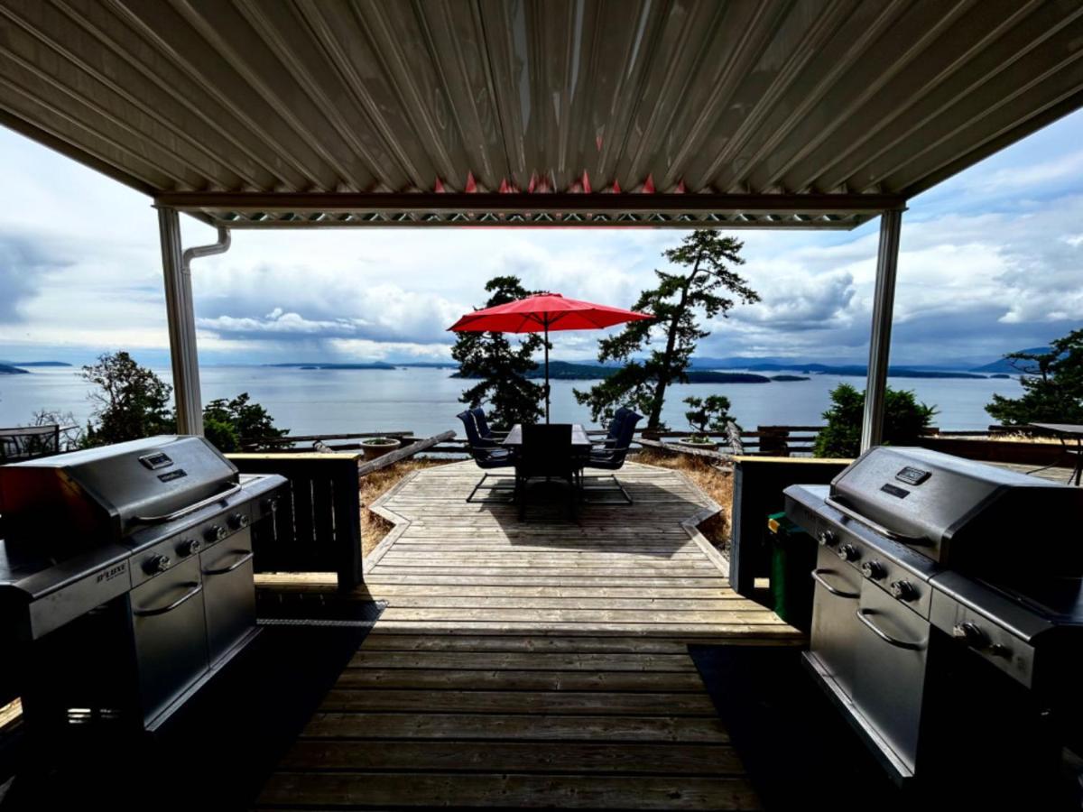 Shangri-La Oceanfront Vacation Home Bedwell Harbour Esterno foto