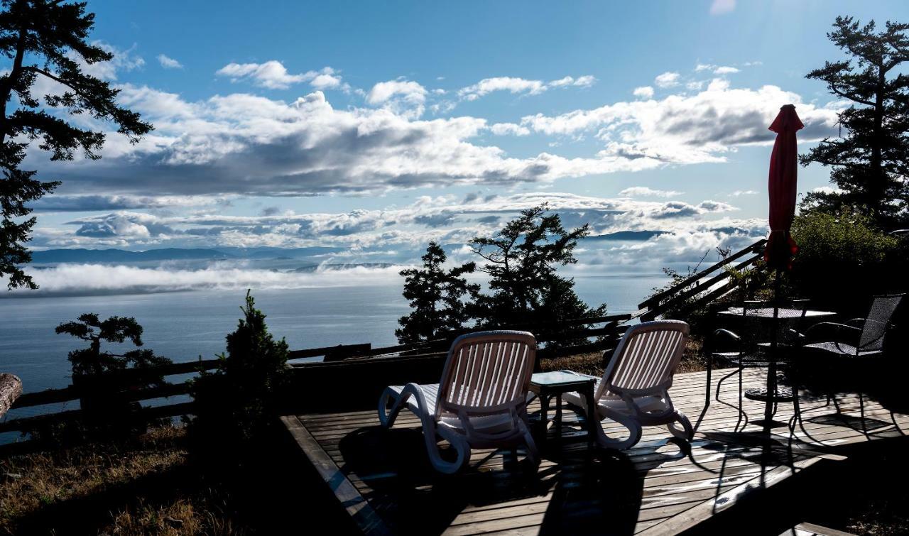 Shangri-La Oceanfront Vacation Home Bedwell Harbour Esterno foto